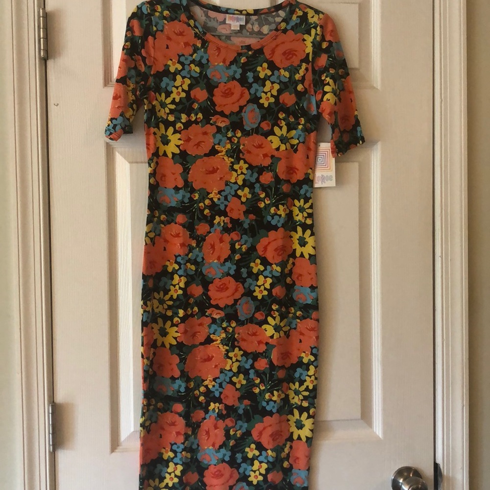 Julia by LuLaRoe